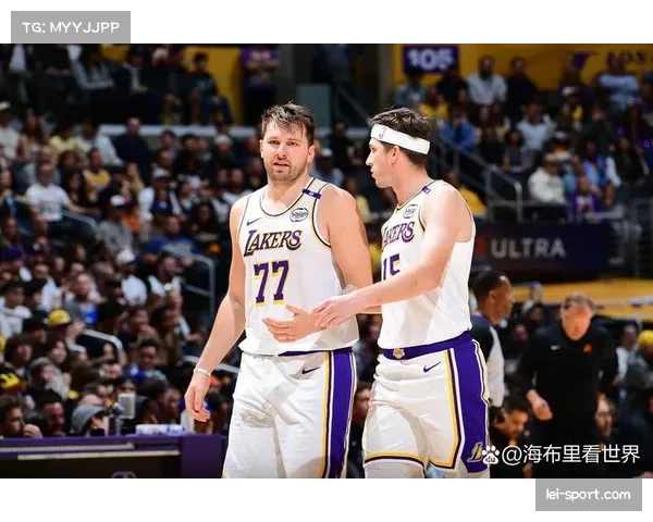 湖人底角跳传战术：赫尔利理念如何解决东契奇里夫斯共存